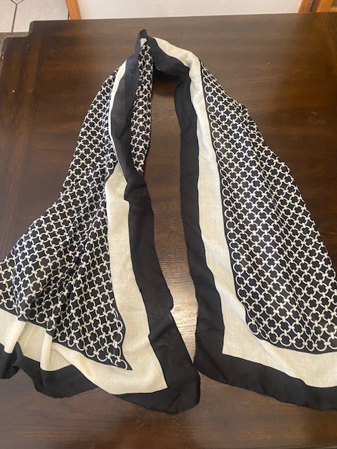 Black and White Pattern Scarf