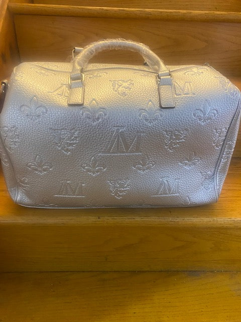 Silver Embroidered, and printed processes. It interprets simple, high-end and retro style.